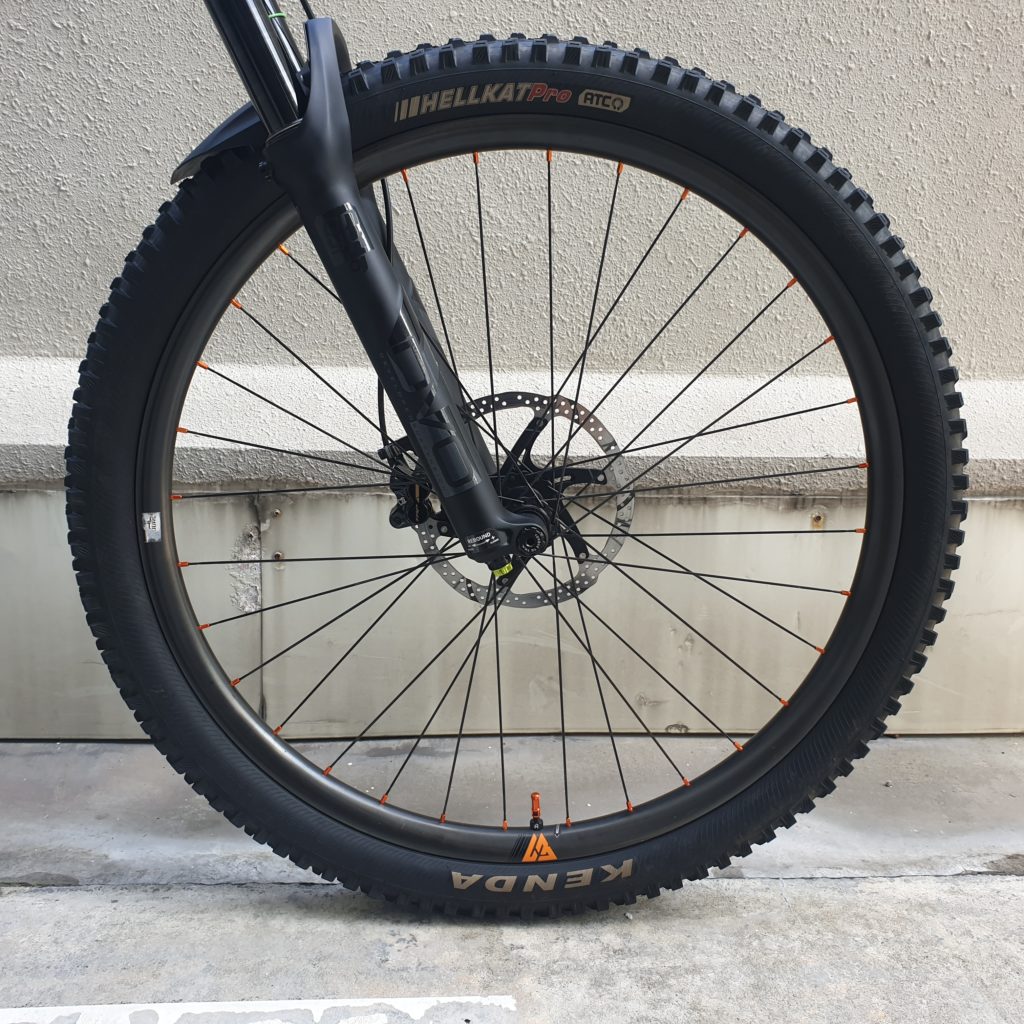 TRAIL+ Light Bicycle with Kenda Tyres